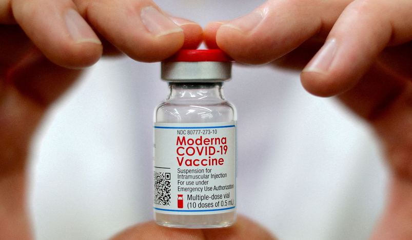 Moderna COVID vaccine 